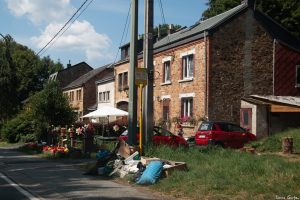 Saint-Hubert, bebaut.