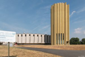 Futuristisches Wasserwerk